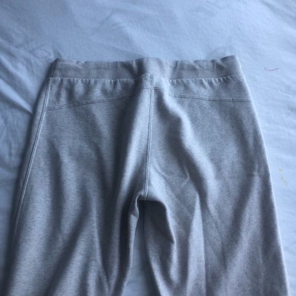 Cream Roots Lowrise Sweatpants with Drawstring - Picture 3 of 7
